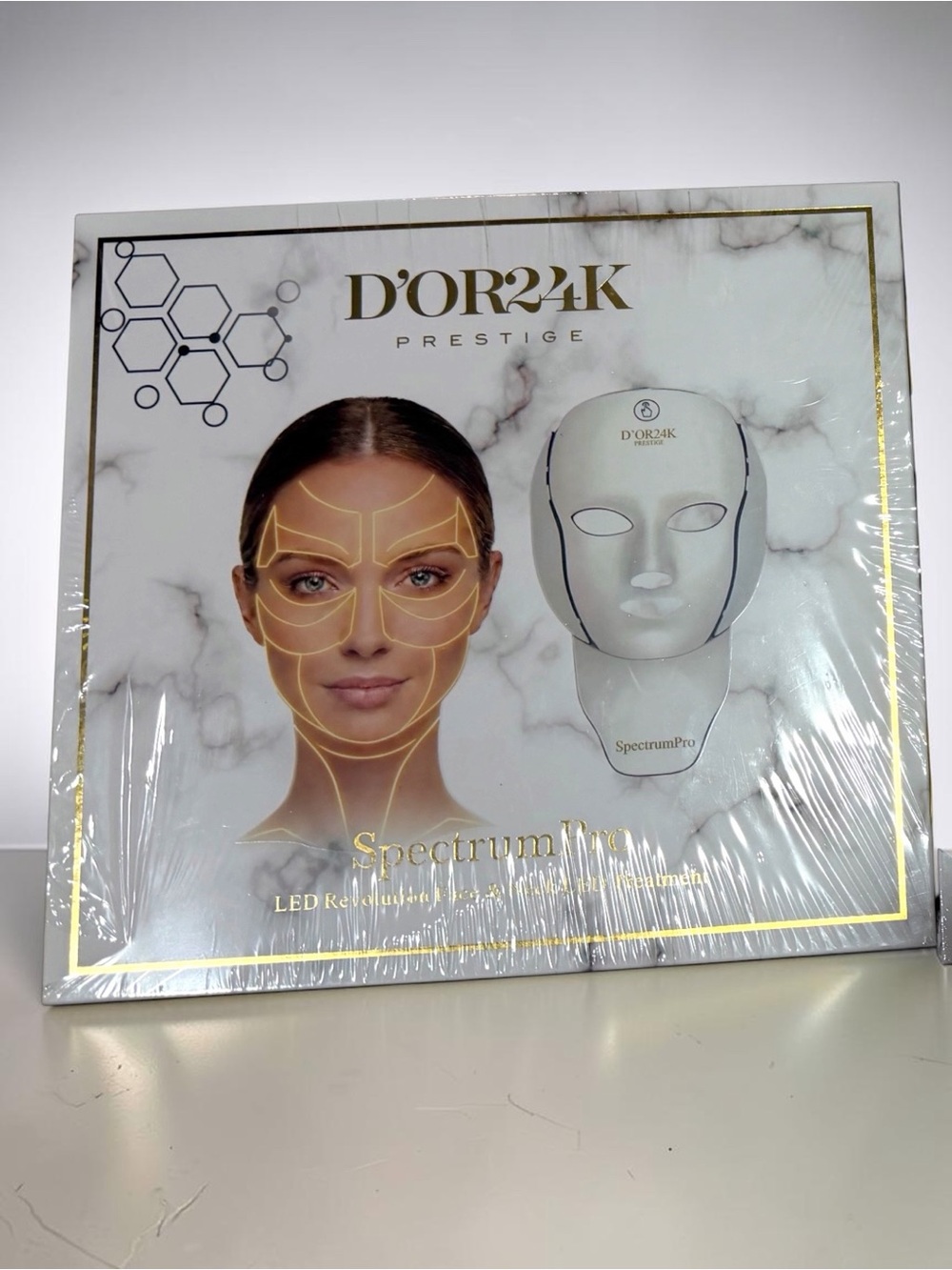 SpectrumPro WIRELESS LED Revolution Face & Neck LED Treatment
